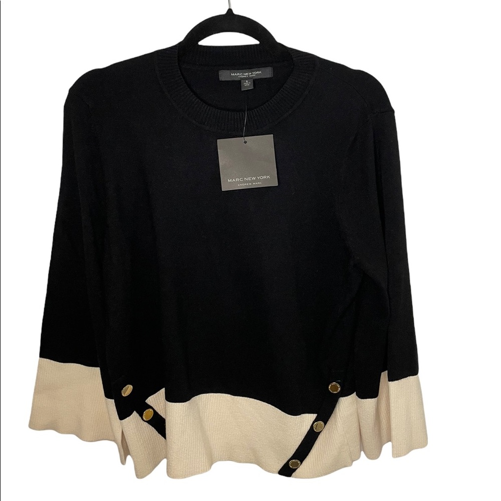 Marc New York Andrew Marc NWT sweater size small black and cream with buttons